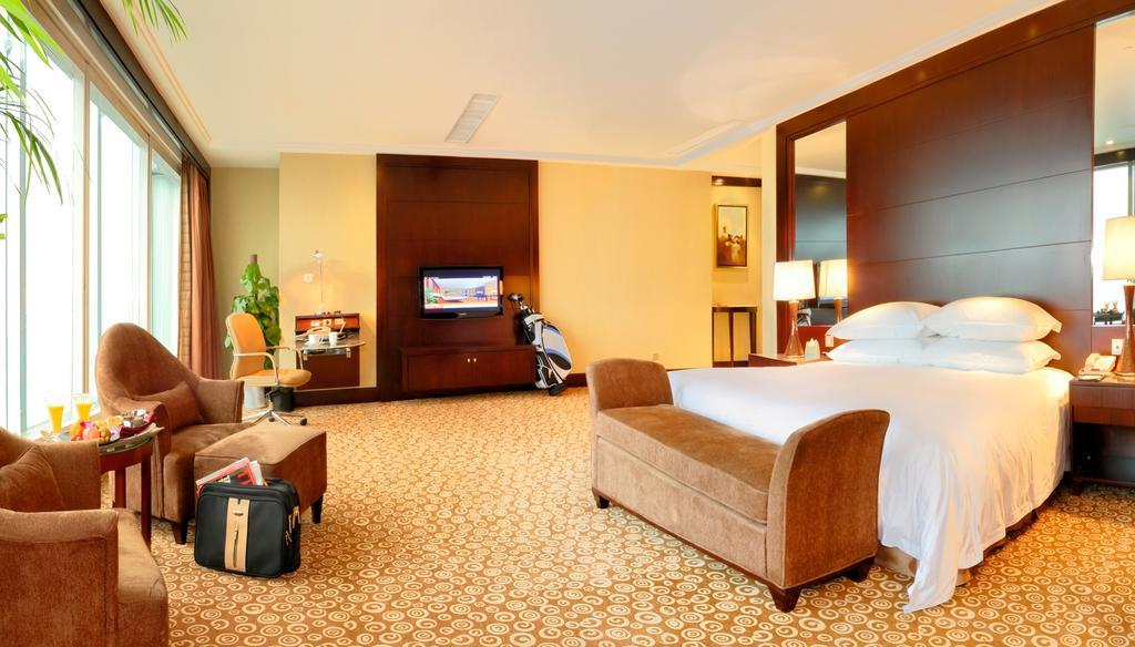 Golden Eagle Summit Hotel  Nanking Zimmer foto
