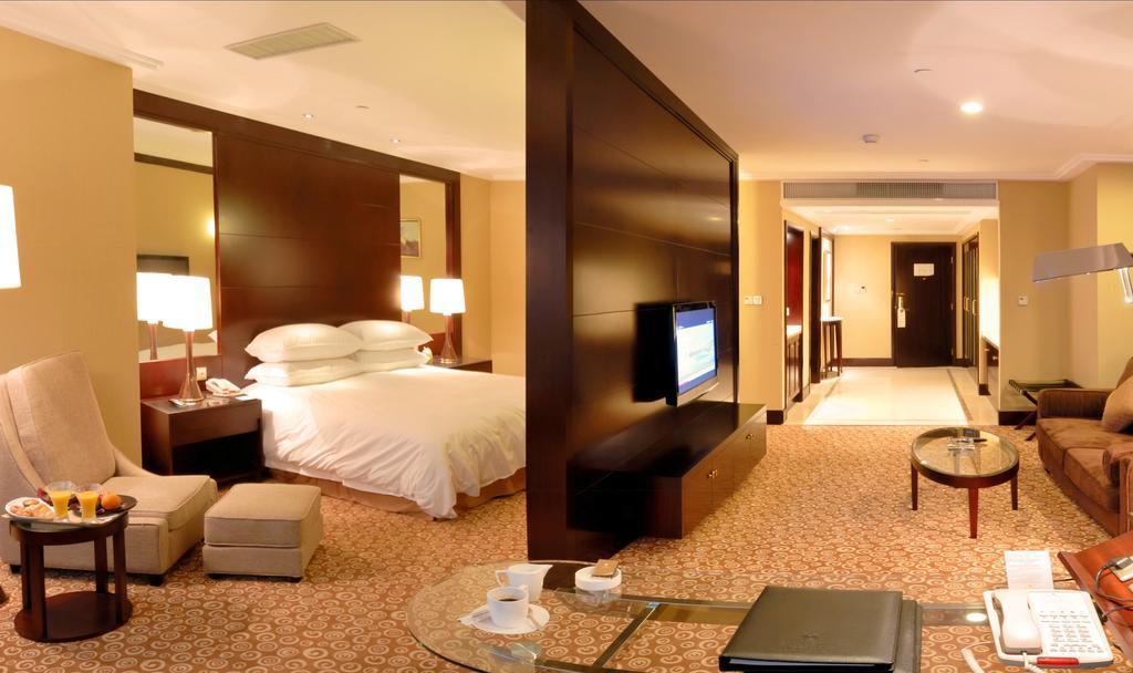 Golden Eagle Summit Hotel  Nanking Zimmer foto