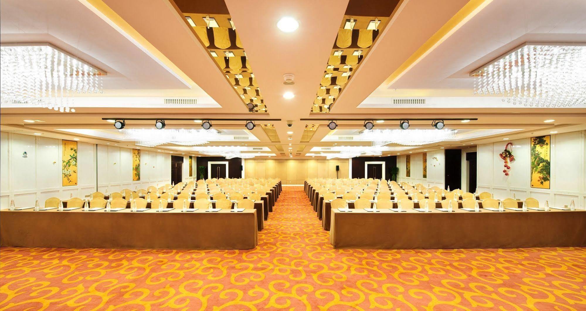 Golden Eagle Summit Hotel  Nanking Exterior foto